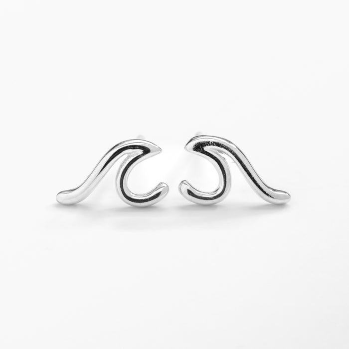 Simple Wave Stud Earrings